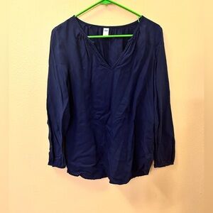 old navy easy to wear, long sleeve blouse! perfect for fall